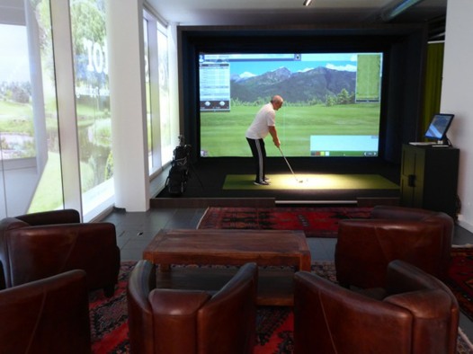 Golf-Simulator Full Swing S8 Wide Screen