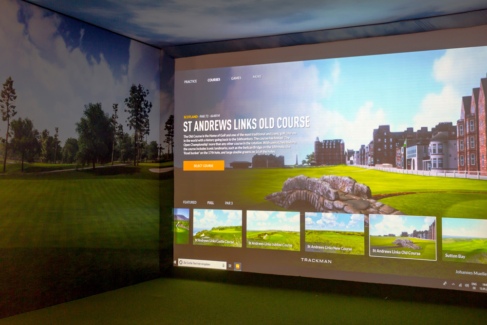 INTRAGO-INDOOR-GOLF